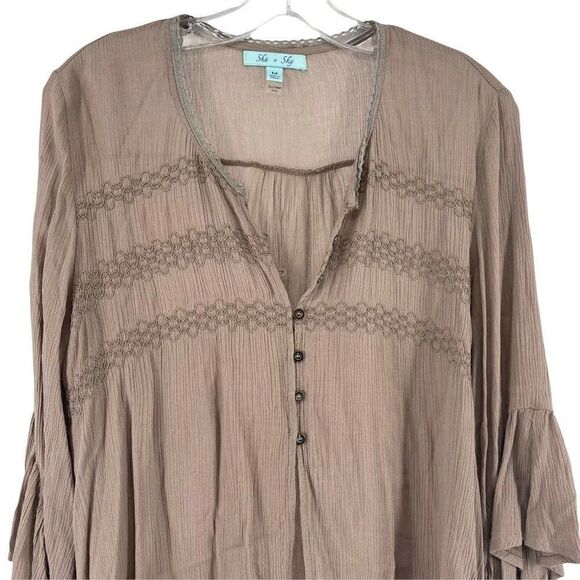 Bohemian Bell Sleeve Blouse V Neck Taupe Flare Button Relaxed Size M She + Sky - Picture 3 of 8